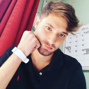 Meet your Posher, Dylan